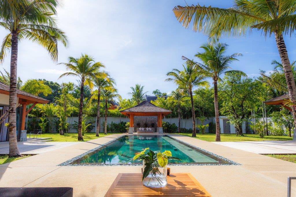 luxury villas phuket